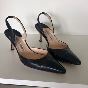 Manolo Blahnik classic sling back heel